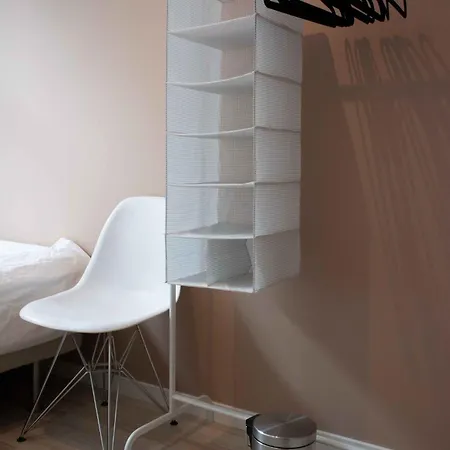 & Modern 2br Apt, 4min Subway To * Oslo