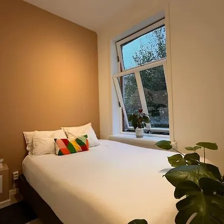 & Modern 2br Apt, 4min Subway To Lägenhet